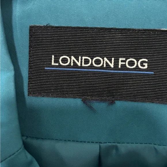 London Fog Women's Teal Trench Coat
Raincoat size M - Picture 8 of 15
